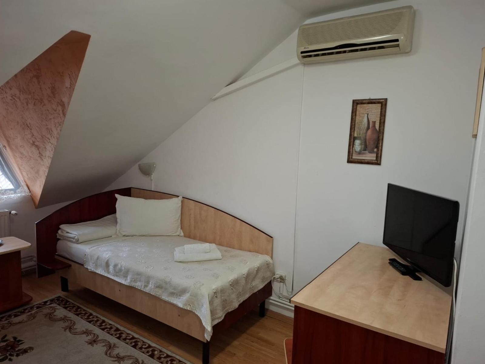 Hotel Casa Boiereasca Iasi Exteriér fotografie