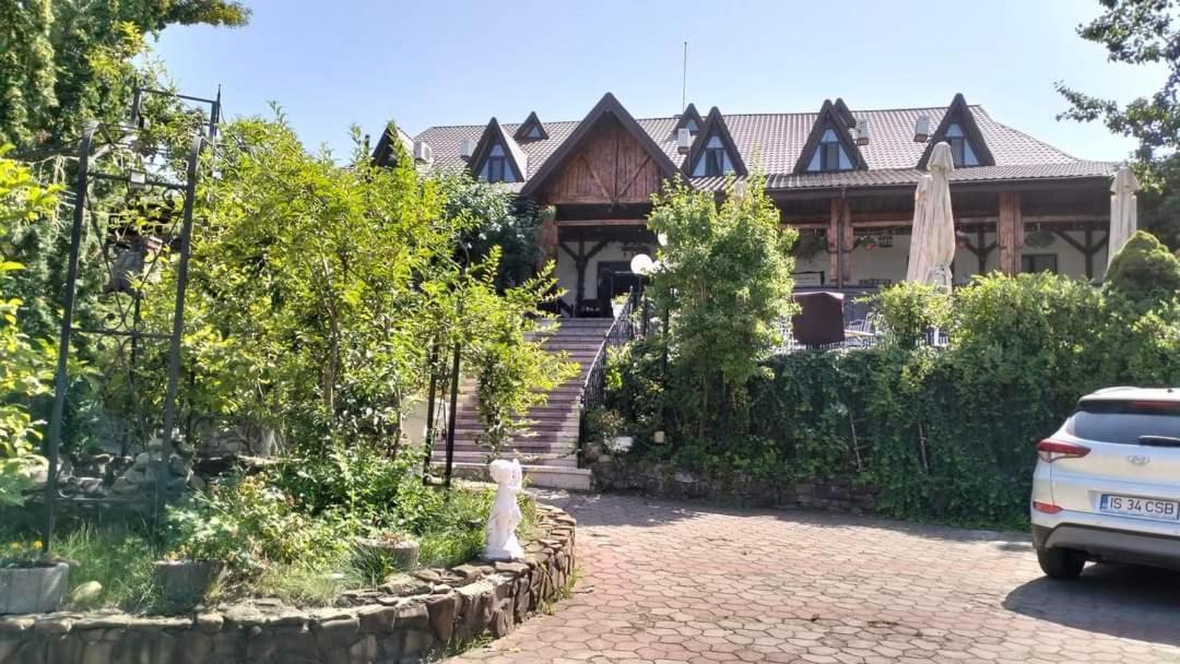 Hotel Casa Boiereasca Iasi Exteriér fotografie