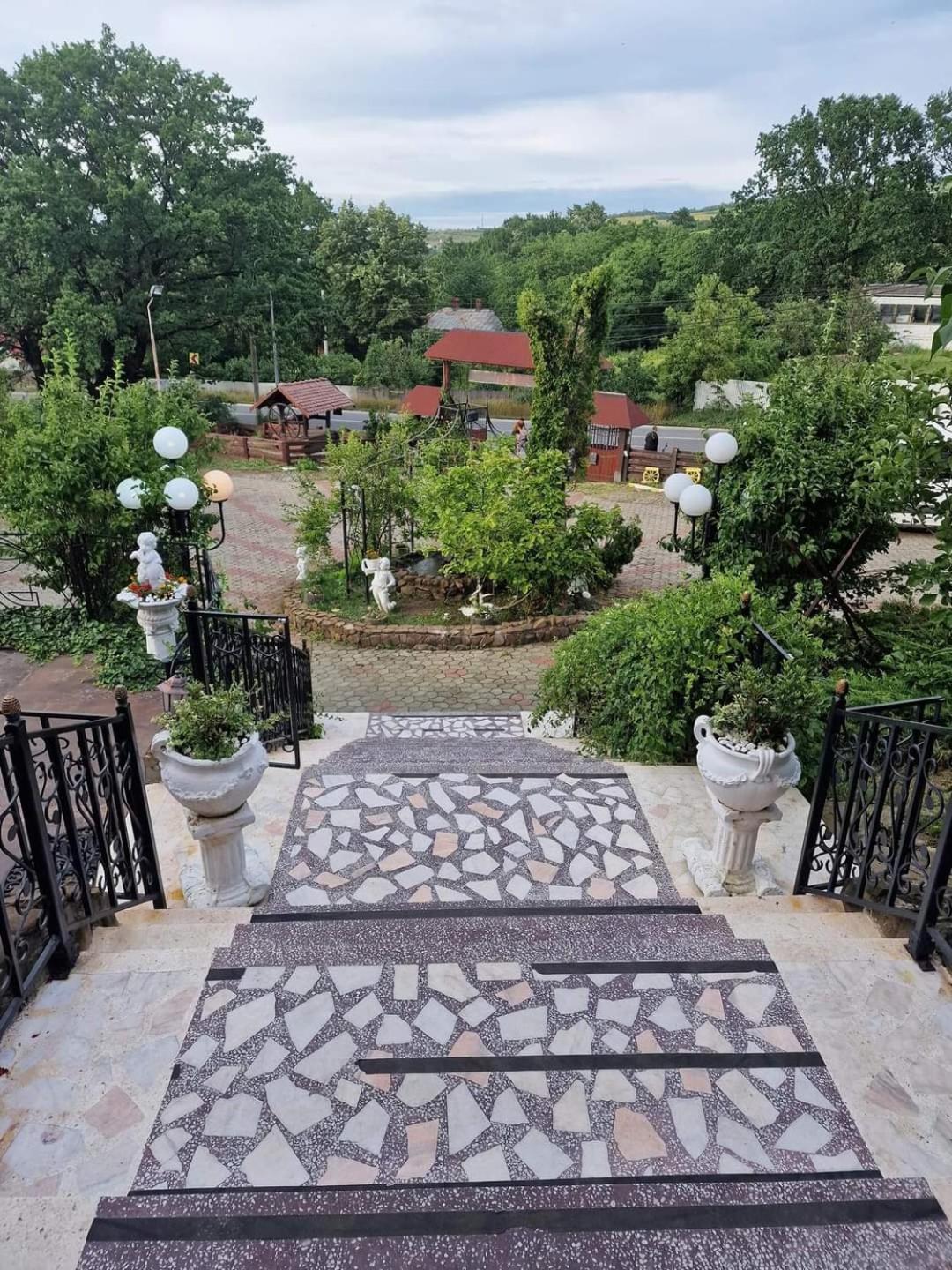 Hotel Casa Boiereasca Iasi Exteriér fotografie