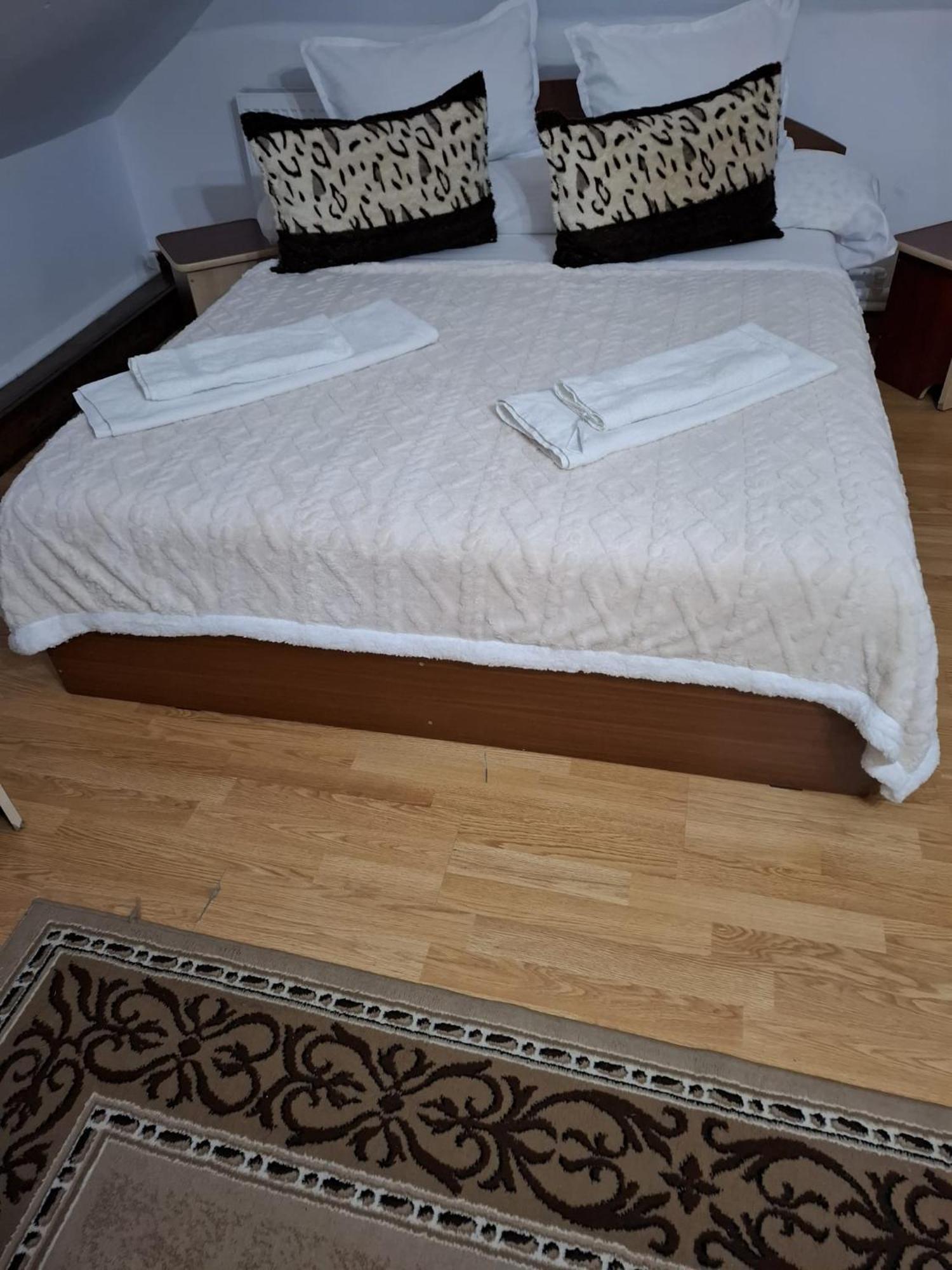Hotel Casa Boiereasca Iasi Exteriér fotografie